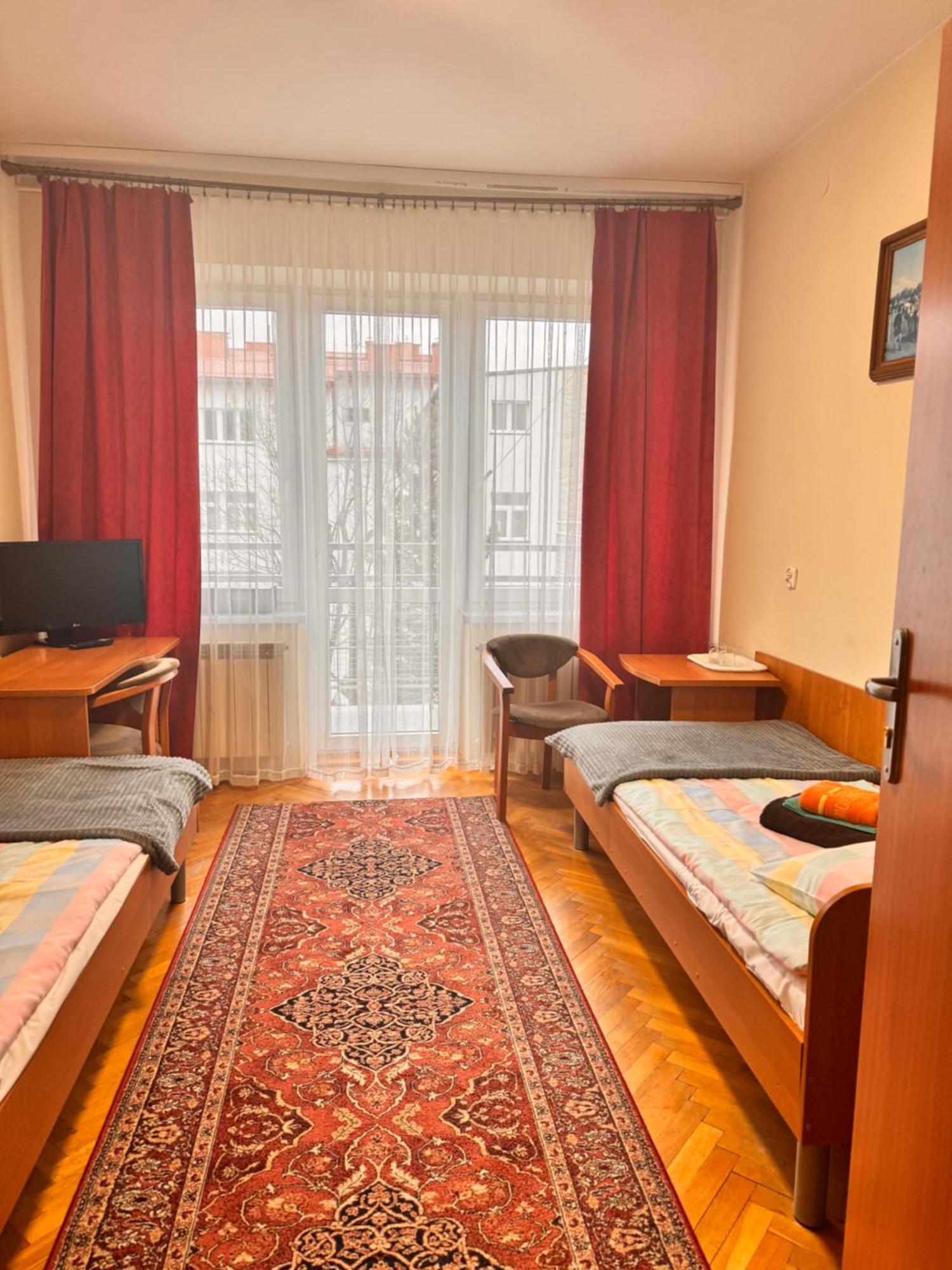 20 Wojskowy Szpital Uzdrowiskowo-Rehabilitacyjny W Krynicy -Zdroju Hotel กรินีซา ดรอยจ์ ภายนอก รูปภาพ